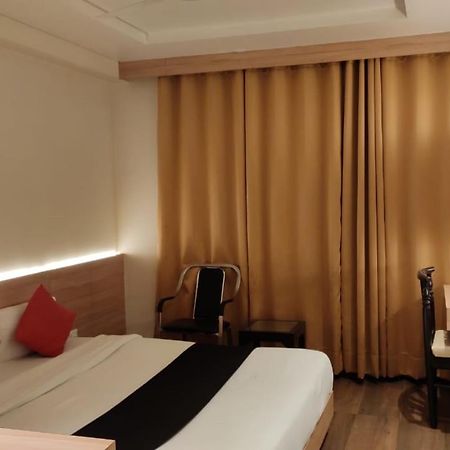 Hotel Poseidon Inn Lucknow Eksteriør billede
