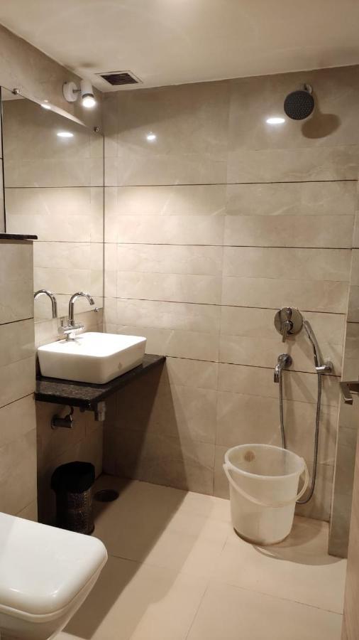 Hotel Poseidon Inn Lucknow Eksteriør billede